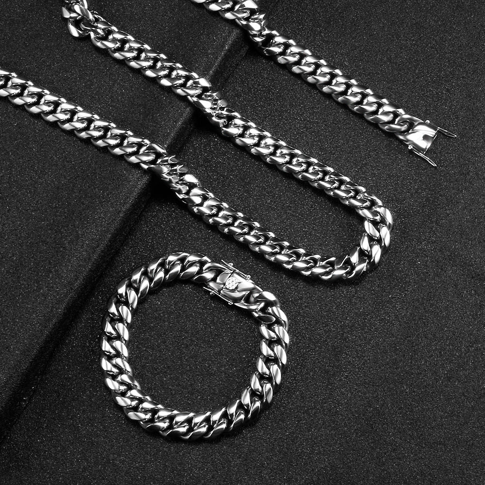 Customizable Cuban style chain